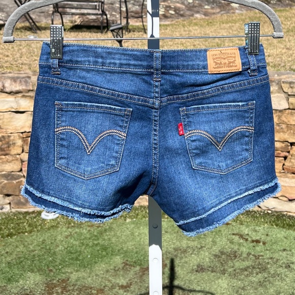 Levi's Denim Girls' Shorty Shorts Double Frayed Edges - Picture 2 of 16